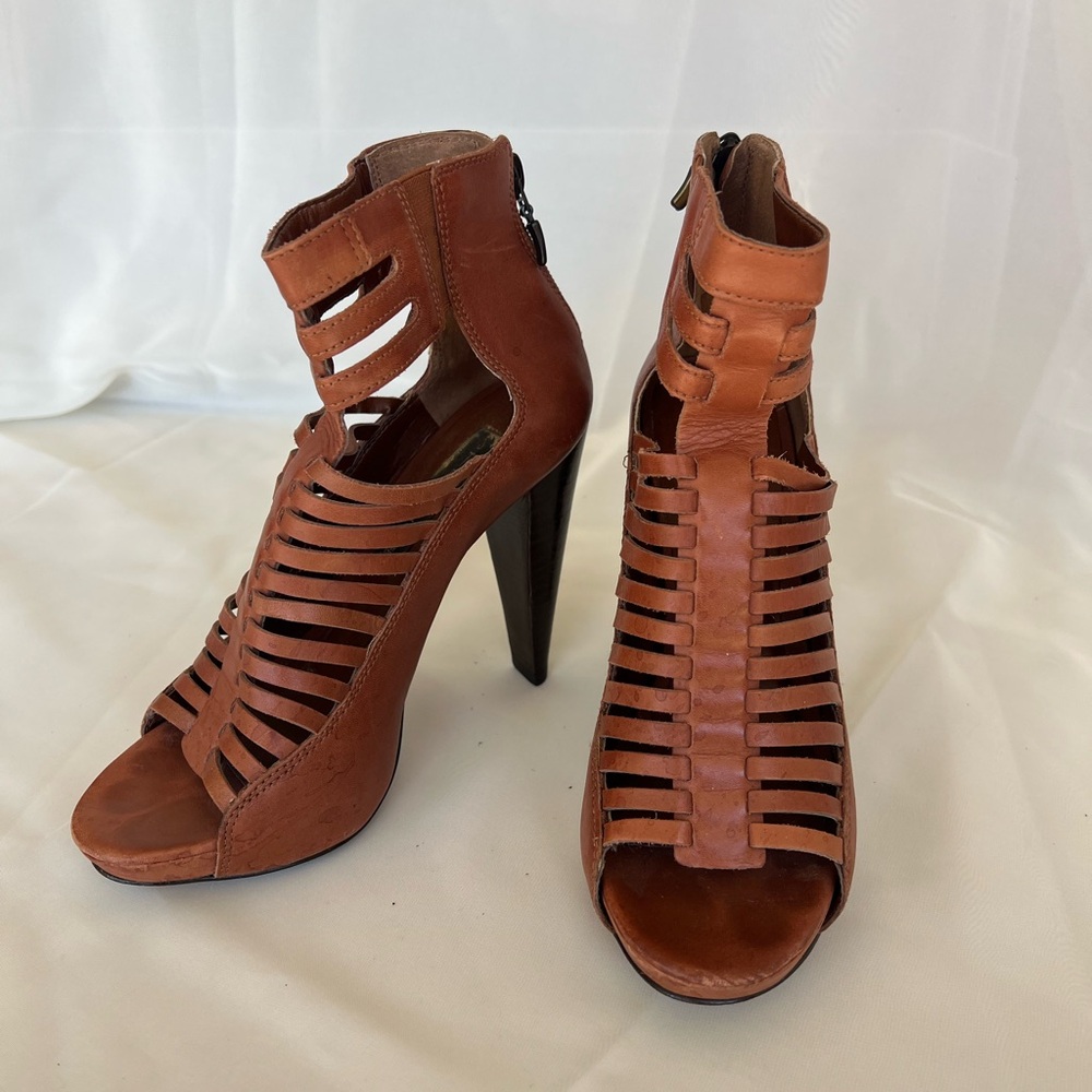 Steven by Steve Madden Ablaze Heels. Size 6